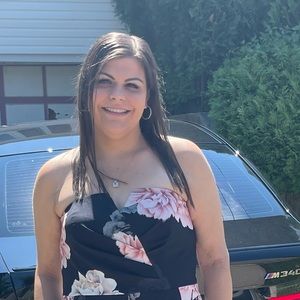 Meet your Posher, Arianna